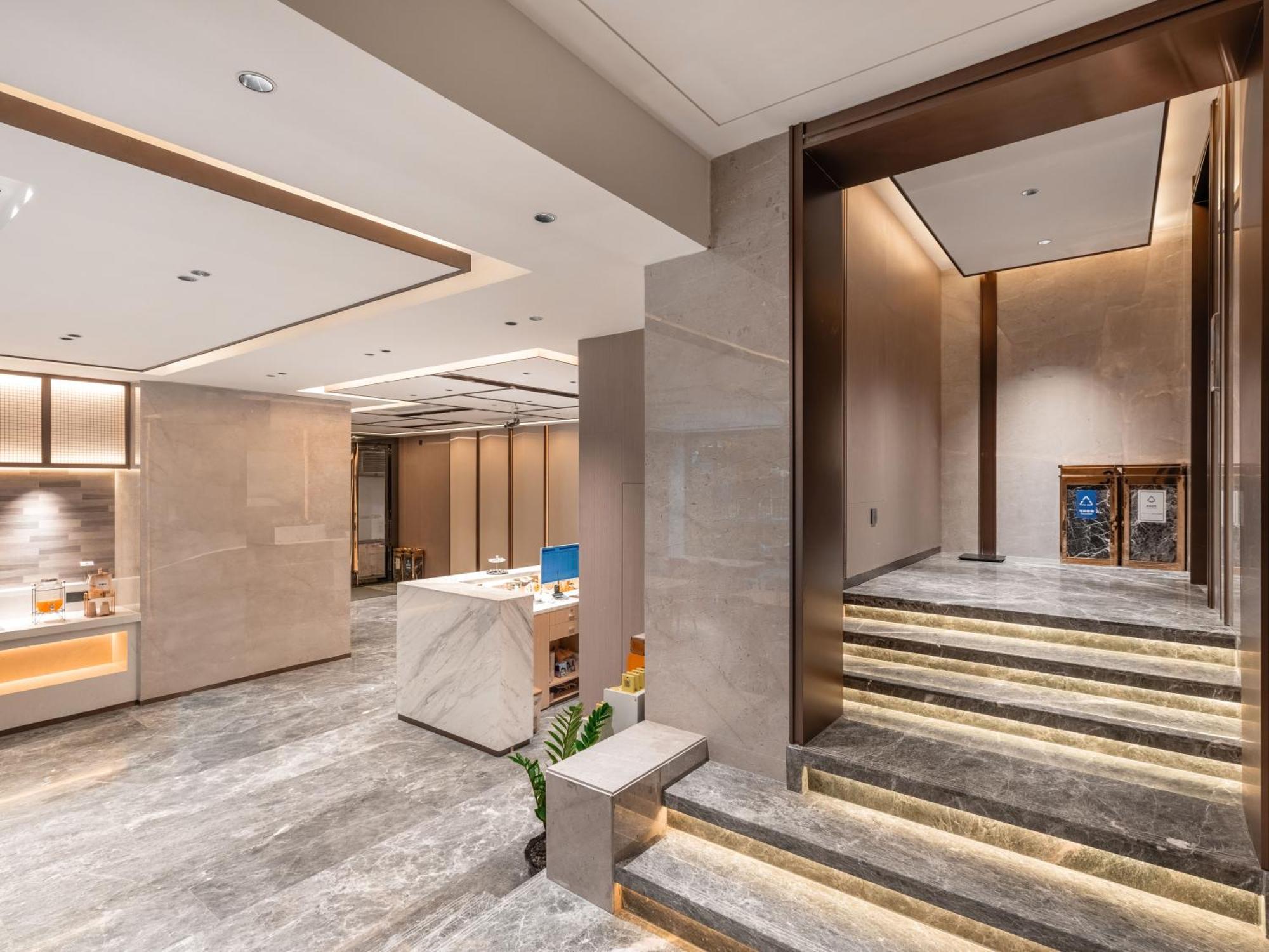 Lavande International Hotel Guangzhou Us Consulate General Guangzhou Grandview Plaza Branch - Free Shuttle Bus To Canton Fair Complex During Canton Fair Period & Free Vpn Internet Access Екстер'єр фото